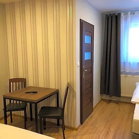 Noclegi Mikolow Auberge de jeunesse *