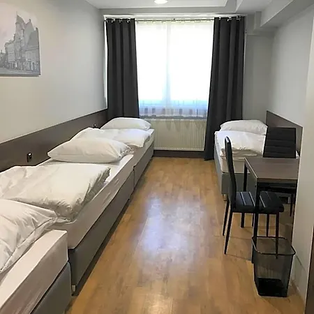 Noclegi Mikolow Auberge de jeunesse *