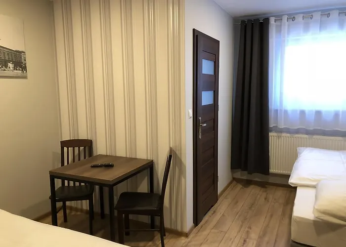 Noclegi Mikolow אכסניה מיקולוב